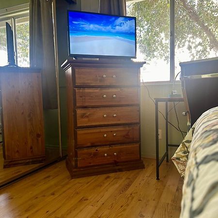 Vineyard Vista Suite With Tv And Private Bathroom Hemet Dış mekan fotoğraf